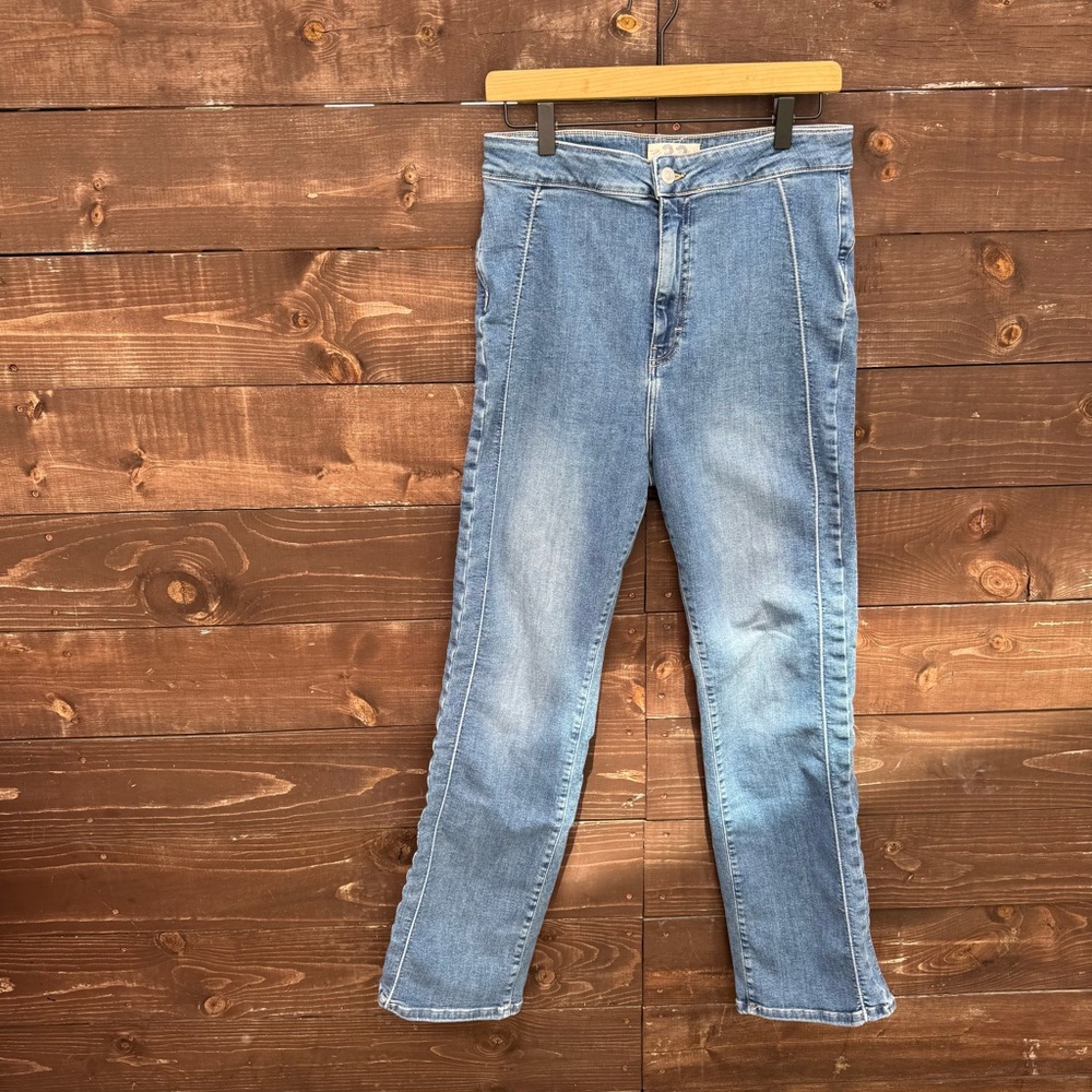 Free People Cross My Heart Slim Straight Jeans Size 32